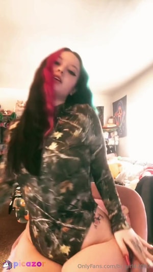 bi_girl42069 video #9 photo n 9