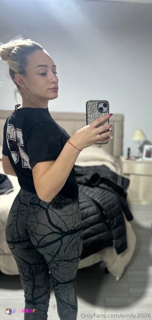 emily-2006 photo #11 photo n 11
