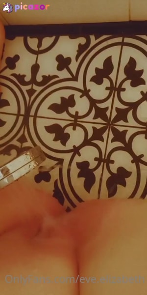 genevieve-ellis video #6 photo n 6