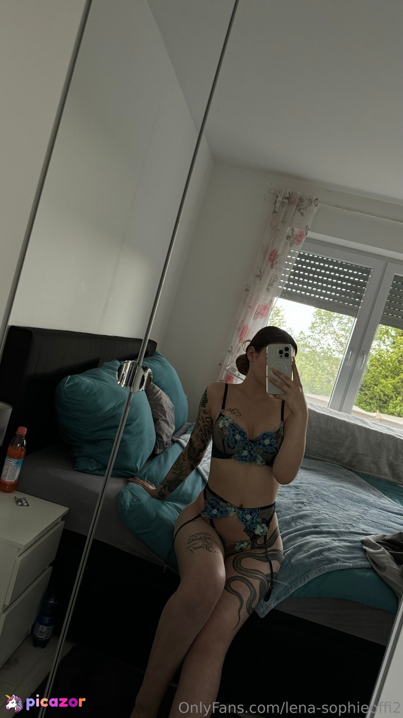 lena-sophieoffi2 N30
