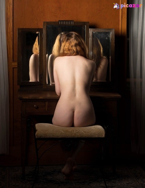 Misha Lowe - Image