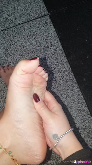 tinyteen180 video #1 photo n 1
