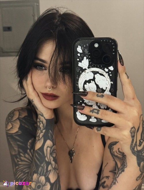 Claire Estabrook - Image