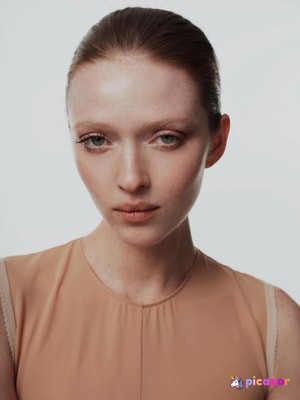 larsen-thompson-1 photo #252 photo n 252