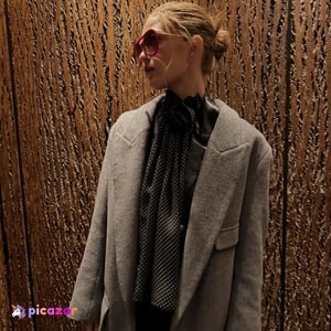 larsen-thompson-1 photo #247 photo n 247