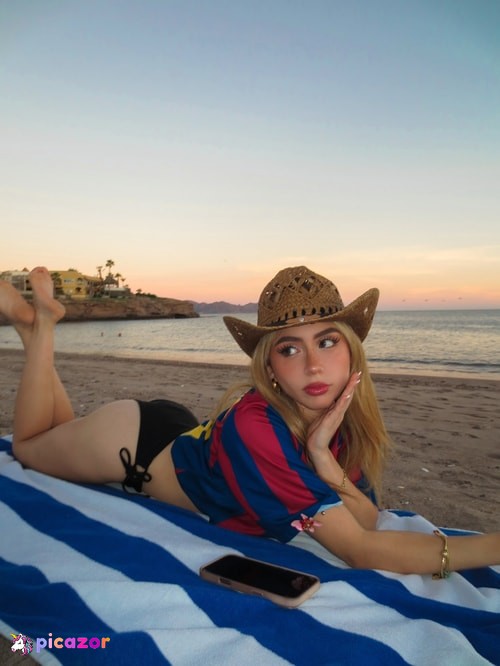 Karen Torres - Image