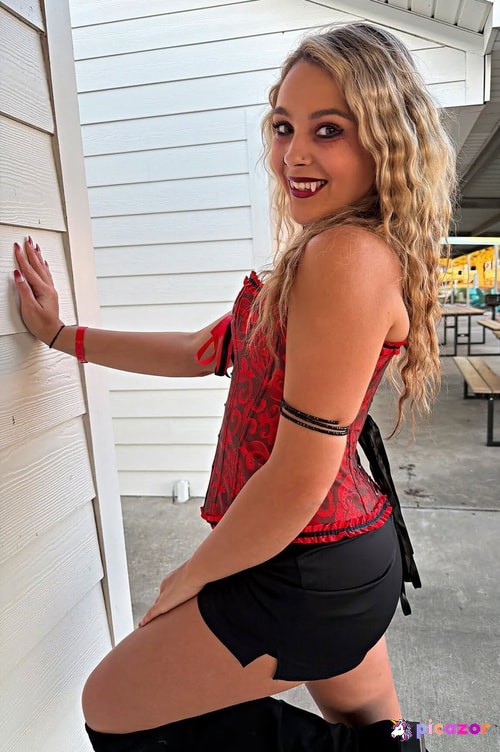 Kiara Louviere - Image