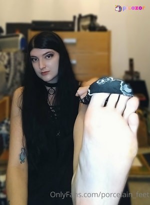 feet_porcelain photo #1 photo n 1