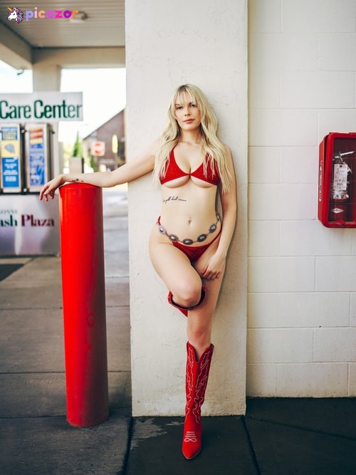 Lil_Miss_Milk_N_Honey - Image