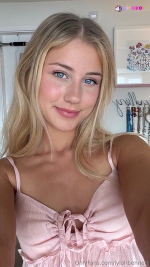 lylahbennett - Thumb