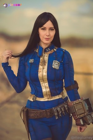  Meg Turney - Thumb