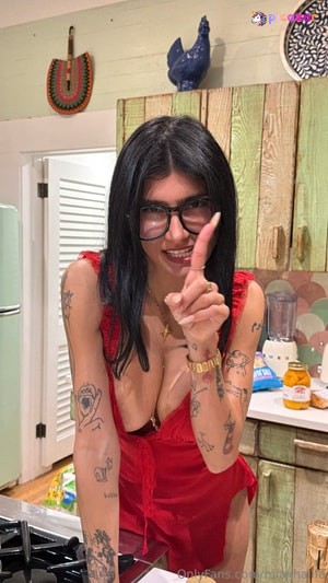 mia-khalifa photo #1083 photo n 1083