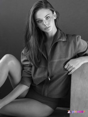 meika-woollard-1 photo #75 photo n 75