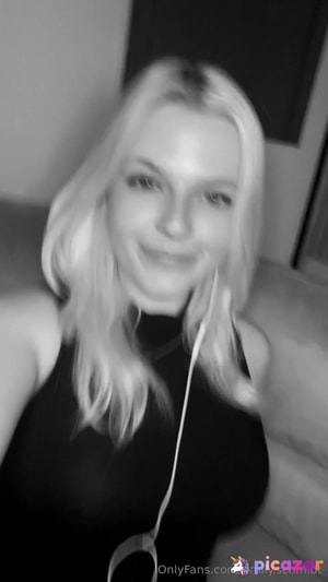 emily-schwarz video #10 photo n 10