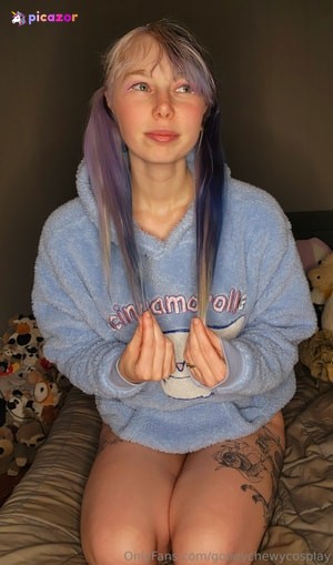 gooeychewycosplay photo #4 photo n 4