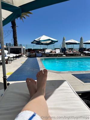 bigtittygothegg - Thumb