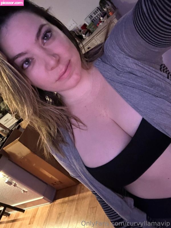 Curvyllama N84