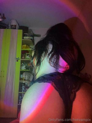 hotvampix  N1
