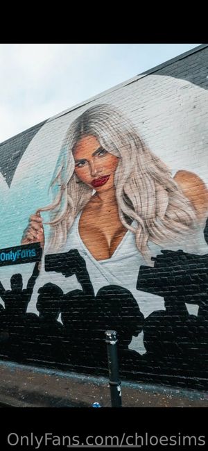 chloe-sims-1 photo #25 photo n 25