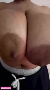 Thegirlinred0 - Thumb