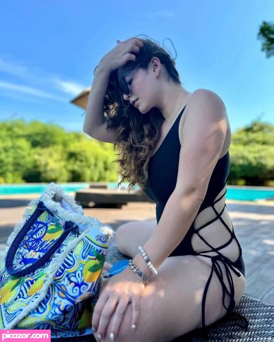 Shivaleeka Oberoi - Image