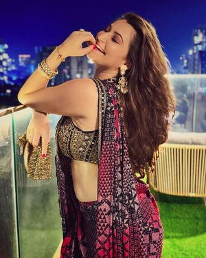 shivaleeka-oberoi photo #30 photo n 30