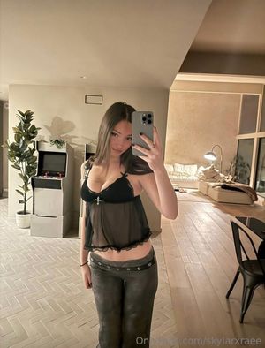 Lacy Lotus N42