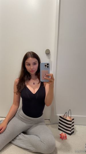 Sophie Mudd - Thumb