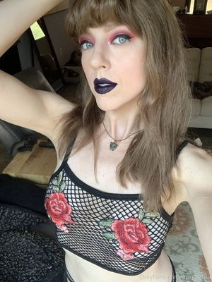 April Gloria N36