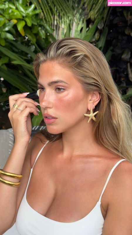 Kara Del Toro N145
