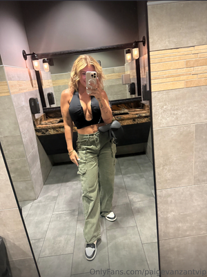 Paige Vanzant - Thumb