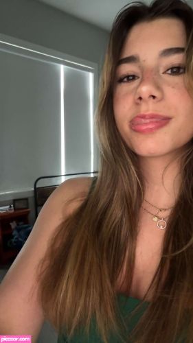 Mikayla Campinos - Image