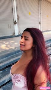 SUHANA KHAN N30