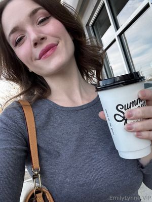 Emily Lynne - Thumb
