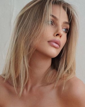 Alexa Breit N83