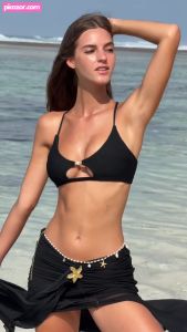 emily-feld video #954 photo n 954