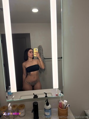 angela-alvarez photo #1071 photo n 1071