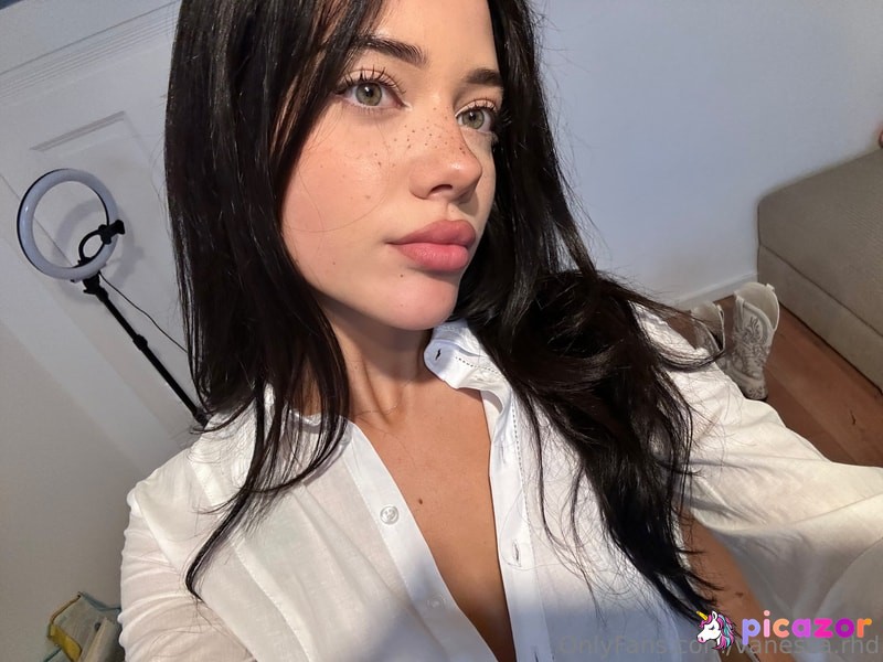 VanessaRhd N1979