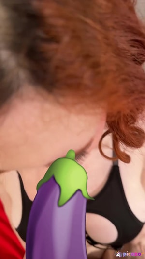 Amouranth - Thumb
