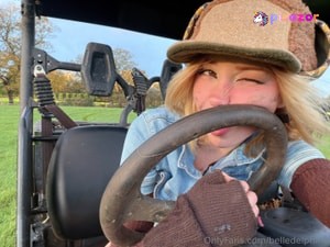 belle-delphine-1 photo #13517 photo n 13517