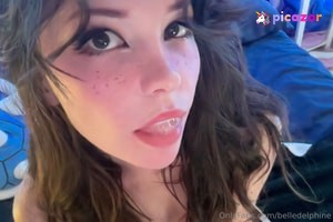 belle-delphine-1 photo #13384 photo n 13384