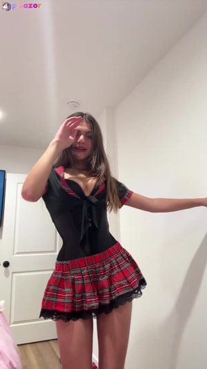 claire-elizabeth video #12 photo n 12