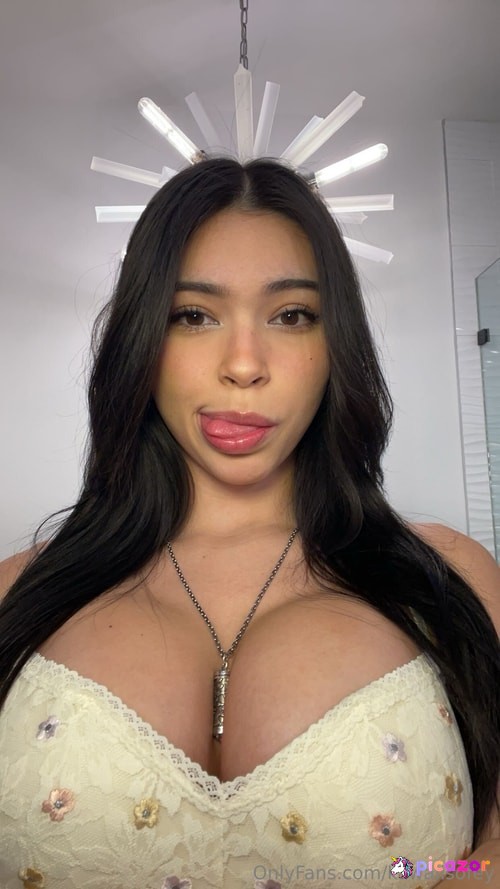 Aishah Sofey - Image