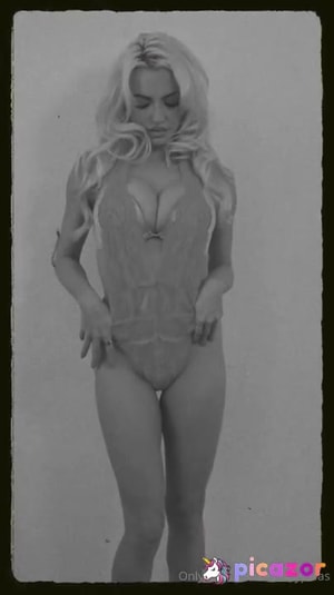 lindsey-pelas video #2954 photo n 2954