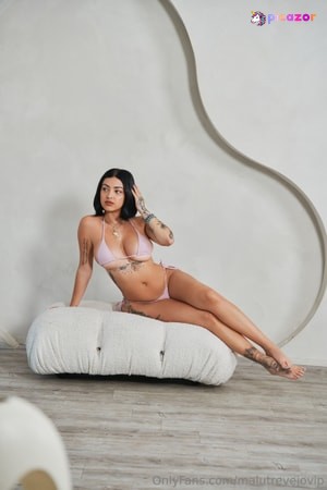 malu-trevejo photo #2127 photo n 2127