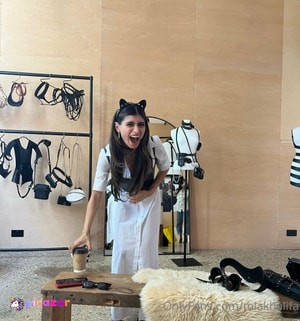 mia-khalifa photo #1912 photo n 1912