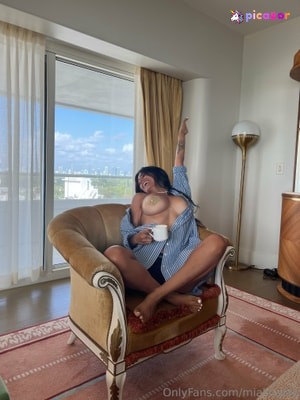 mia-khalifa photo #1720 photo n 1720