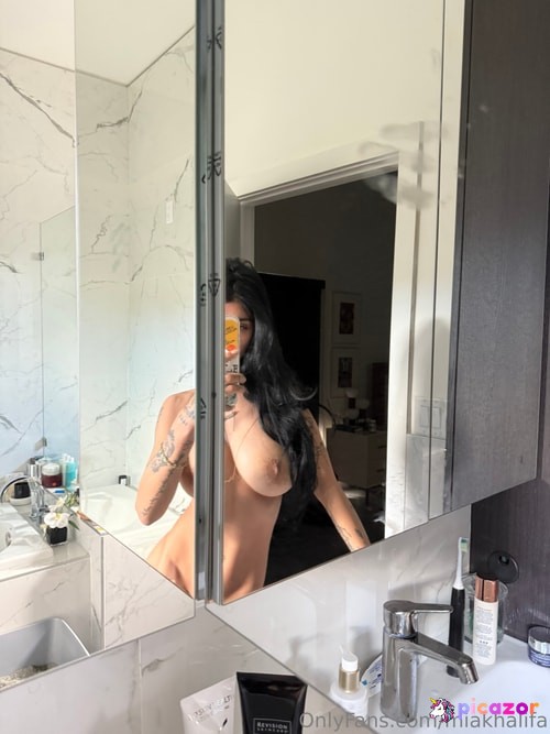 Mia Khalifa - Image