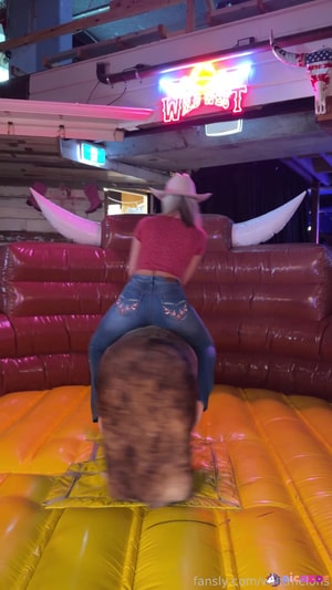 wettmelons-1 video #2571 photo n 2571