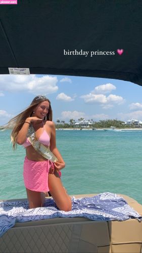 Abby Busick - Image